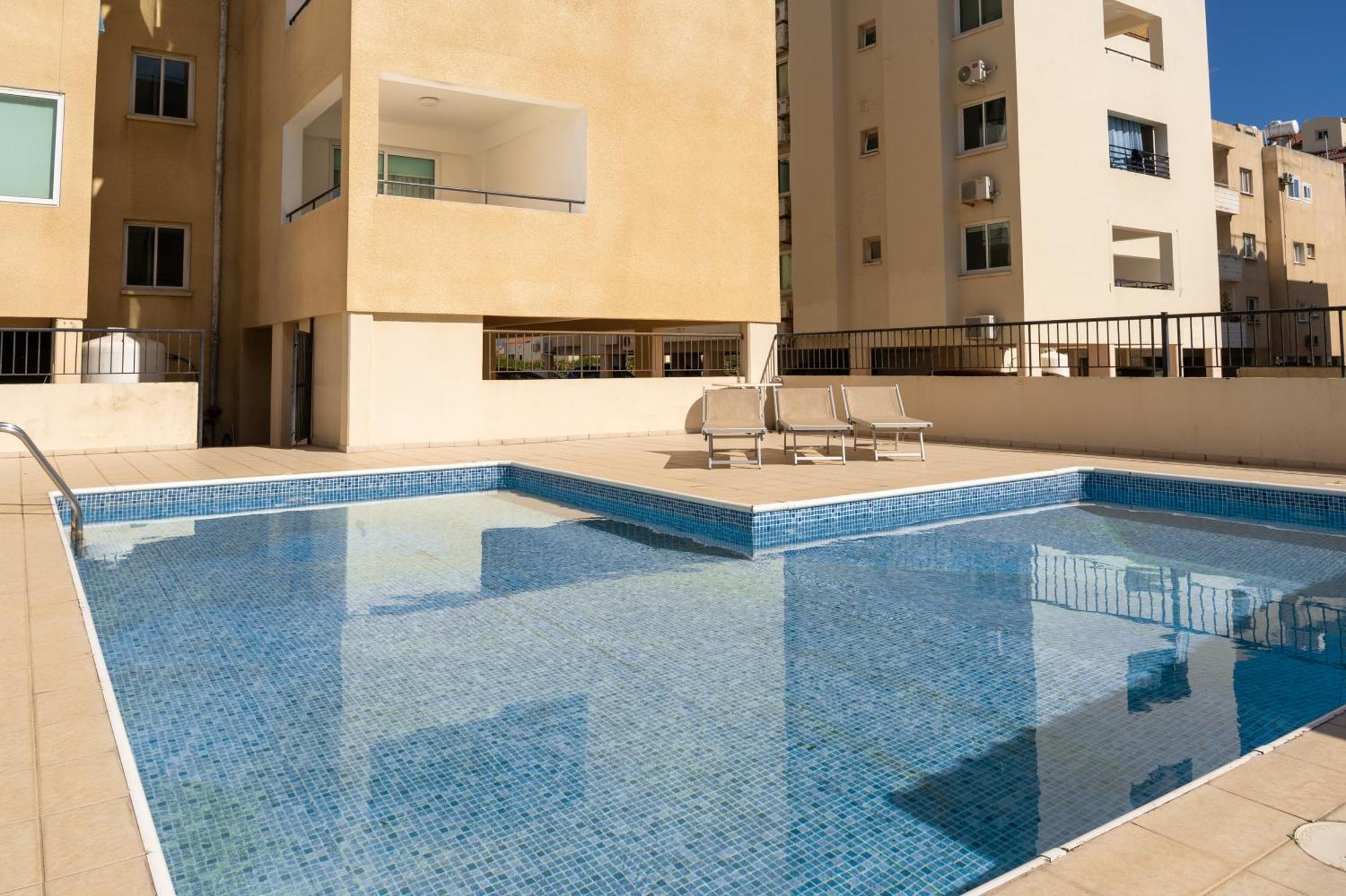 Olivia Mackenzie 2 Bedroom Flat With Pool 拉纳卡 外观 照片