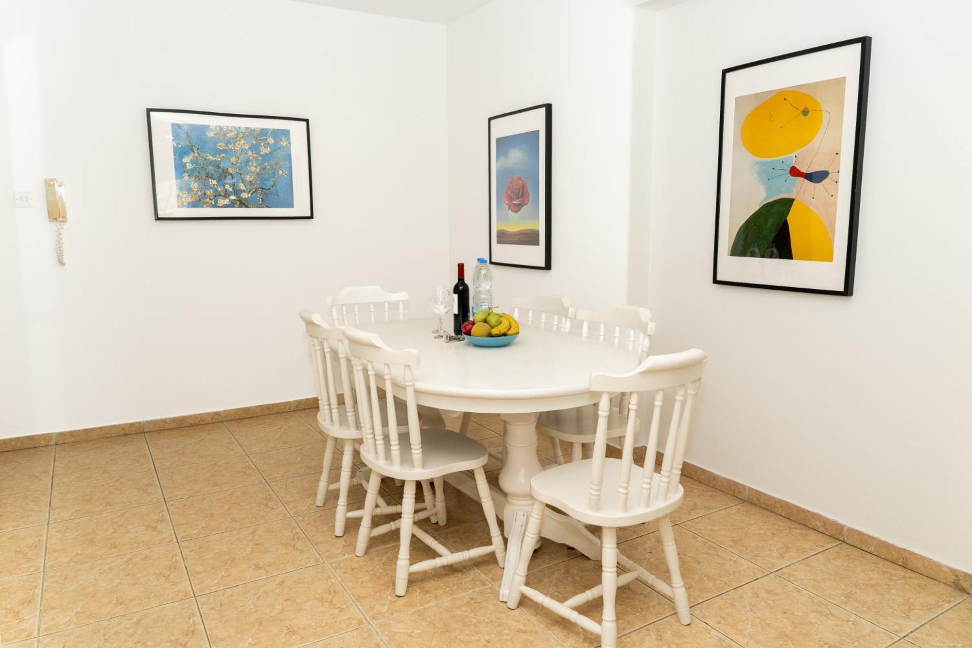 Olivia Mackenzie 2 Bedroom Flat With Pool 拉纳卡 外观 照片